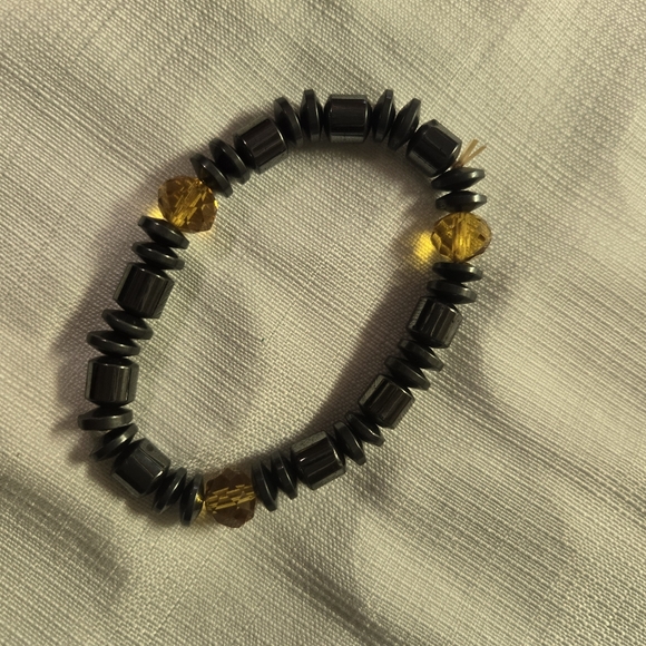 Bracelets - Picture 7 of 7